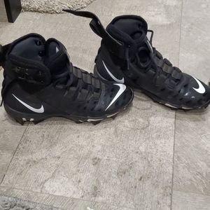 Boys Nike Force cleats size 7